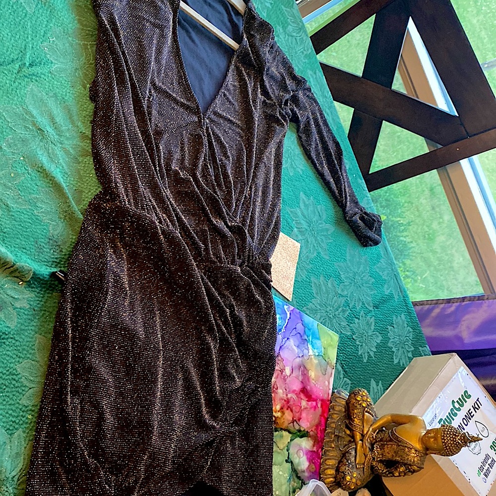 Small size Dynamite black and gold stretchy dress